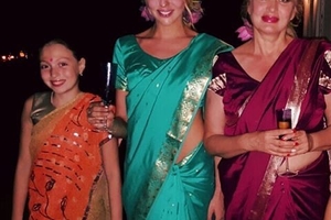 Новини Вінниці / Вінничанка Оля Полякова "розкрила" сімейний фотоальбом 