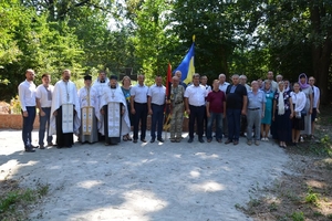 Новини Вінниці / У Літині на Вінниччині відкрили пам'ятний знак жертвам більшовицького терору (ФОТО)