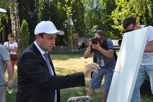 Новини Вінниці / Більше сотні учасників мистецького селфі-квесту "шукали" історичні місця у Вінниці напередодні Дня Незалежності (ФОТО)