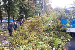 Новини Вінниці / Вінницю злива і град перетворили на Венецію (ВІДЕО)