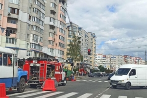 Новини Вінниці / «Поділля» у диму: у Вінниці ліквідовано займання у квартирі (ФОТО, ВІДЕО)