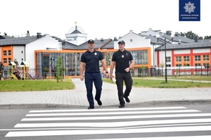 Новини Вінниці / У Вінниці патрульні обстежують дороги біля шкіл (ФОТО)