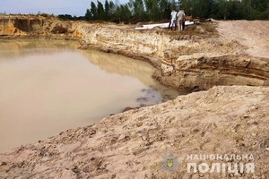 Новини Вінниці / На Вінниччині викрили масштабний незаконний видобуток піску: збитки можуть сягати десятків мільйонів гривень (ФОТО, ВІДЕО)