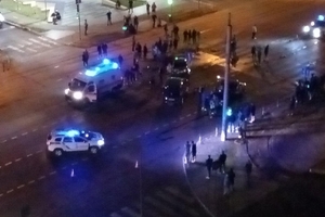 Новини Вінниці / Нічна аварія на Космонавтів у Вінниці: постраждало троє людей (ФОТО)