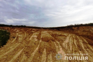 Новини Вінниці / У Теплицькому районі на Вінниччині цегельний завод незаконно видобував глину (ФОТО)