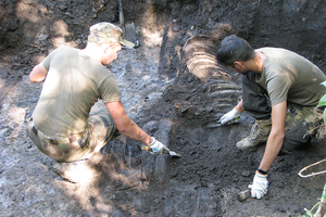 Новини Вінниці / Археологи заявляють про знайдені на Стрілецькій у Вінниці рештки та найбільше на теренах України кладовище українських вояків (ФОТО, ВІДЕО)