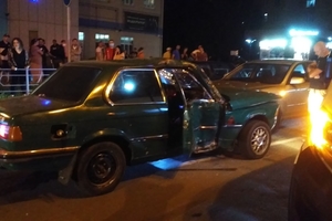 Новини Вінниці / ДТП з мотоциклом та двома автівками у Вінниці: лікарі рятують мотоцикліста (ФОТО, ВІДЕО) 