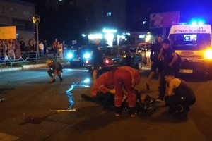 Новини Вінниці / ДТП з мотоциклом та двома автівками у Вінниці: лікарі рятують мотоцикліста (ФОТО, ВІДЕО) 