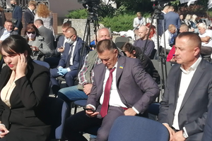 Новини Вінниці / Від "ЄС" на мера Вінниці йде Сергій Кудлаєнко: сьогодні актив партії збирався на площі Шевченка за участі Порошенка (ФОТО)