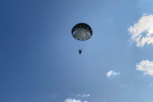 Новини Вінниці / Американські та українські військові тренувались на аеродромі в Сутисках на Вінниччині (ФОТО, ВІДЕО)