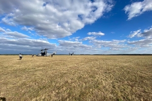 Новини Вінниці / Американські та українські військові тренувались на аеродромі в Сутисках на Вінниччині (ФОТО, ВІДЕО)