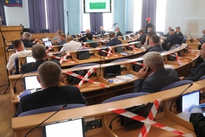 Новини Вінниці / Порошенко та Ляшко "втрачають" своїх депутатів у Вінницькій облраді: розпочалась остання чергова сесія цього скликання (ФОТО)