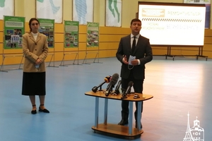 Новини Вінниці / Зеленському у Вінниці показали спорткомплекс, гроші на який виділяли при попередниках (ФОТО, ВІДЕО)