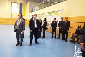 Новини Вінниці / Зеленському у Вінниці показали спорткомплекс, гроші на який виділяли при попередниках (ФОТО, ВІДЕО)