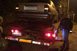 Новини Вінниці / У Вінниці перехожі "здали" патрульним п'яного водія (ФОТО)