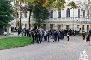 Новини Вінниці / У Вінниці лідера місцевих "Нацдружин" хочуть взяти під варту нібито за побиття прихильника Шарія: інкримінують нову статтю (ФОТО, ВІДЕО)