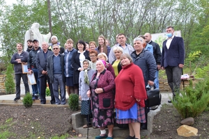 Новини Вінниці / В селі на Вінниччині спорудили скульптуру-оберіг
