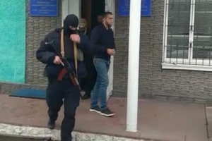 Новини Вінниці / Вночі на Вінниччині напали на членів ДВК: поліцейський застосував зброю (ФОТО)