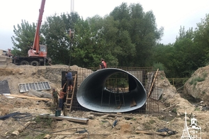 Новини Вінниці / У Літинському районі на Вінниччині збудували новий міст, а дорогу до нього не ремонтували (ФОТО, ВІДЕО)