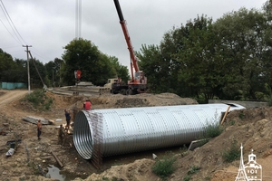 Новини Вінниці / У Літинському районі на Вінниччині збудували новий міст, а дорогу до нього не ремонтували (ФОТО, ВІДЕО)