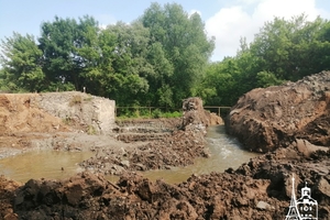 Новини Вінниці / У Літинському районі на Вінниччині збудували новий міст, а дорогу до нього не ремонтували (ФОТО, ВІДЕО)