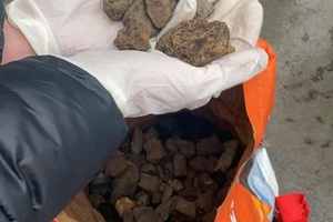 Новини Вінниці / Бурштинова справа на Вінниччині: на хабарі затримано митника (ФОТО)