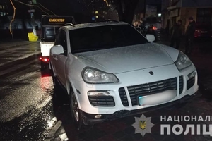 Новини Вінниці / Група озброєних молодиків з Київщини хотіла захопити магазин у Козятині на Вінниччині (ФОТО, ВІДЕО)