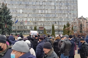 Новини Вінниці / У центрі Вінниці люди протестують проти нових тарифів на газ (ФОТО, ВІДЕО)