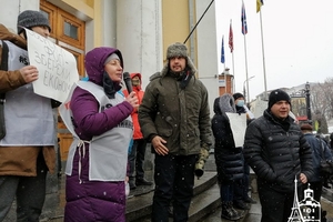 Новини Вінниці / Гучна музика та сутички під ОДА: у Вінниці мітингували учасники руху SaveФОП (ФОТО, ВІДЕО)