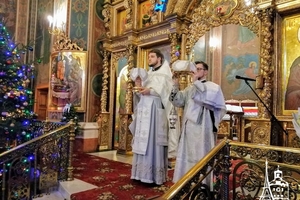 Новини Вінниці / На Богоявлення вінничани із самого ранку йшли освячувати воду до Спасо-Преображенського собору (ФОТО, ВІДЕО)