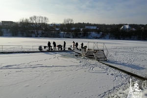Новини Вінниці / "Карантинне" Водохреще у Вінниці: без масових гулянь, але з пірнанням в ополонки (ФОТО, ВІДЕО)