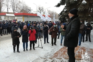 Новини Вінниці / Медики Вінницької ЦРЛ пікетували райраду: не хочуть, щоб лікарню передавали місту (ФОТО, ВІДЕО)