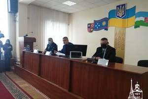 Новини Вінниці / Передача Вінницької ЦРЛ місту: питання розглядає районна рада, активісти та медики протестують (ФОТО, ВІДЕО)