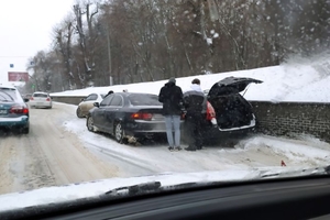 Новини Вінниці / Негода у Вінниці: за пів дня у місті сталося 13 аварій (ФОТО)