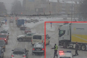 Новини Вінниці / Негода у Вінниці: за пів дня у місті сталося 13 аварій (ФОТО)