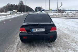 Новини Вінниці / На Вінниччині з автівки зальотні гастролери викрали 60 тисяч гривень