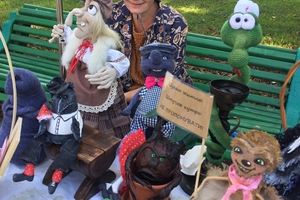 Новини Вінниці / Вінницька майстриня Наталя Дремлюга про гусака, схожого на Бориса Джонсона: «Купила у магазині нитки, а вони так схожі на зачіску» 