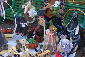 Новини Вінниці / Вінницька майстриня Наталя Дремлюга про гусака, схожого на Бориса Джонсона: «Купила у магазині нитки, а вони так схожі на зачіску» 