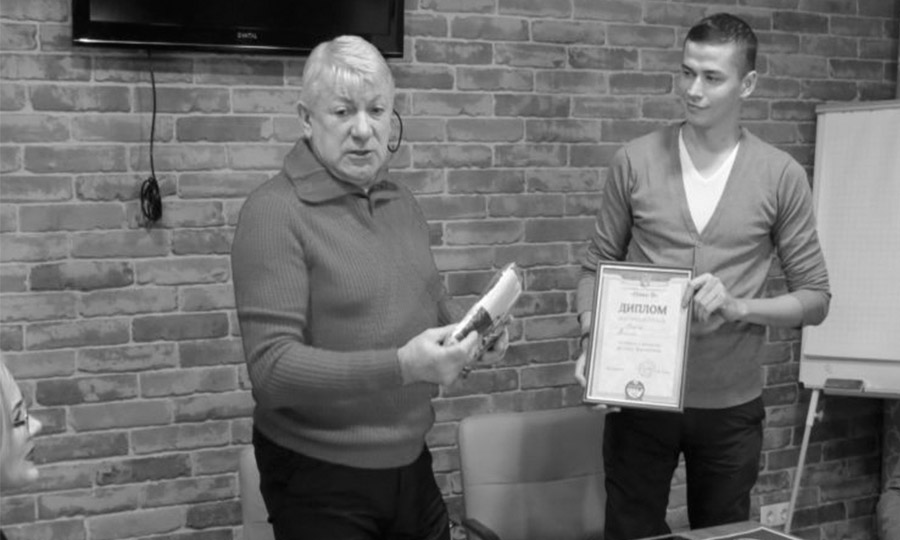 Новини Вінниці / Нова емблема вінницької «Ниви» схожа на логотип туринського «Ювентусу»