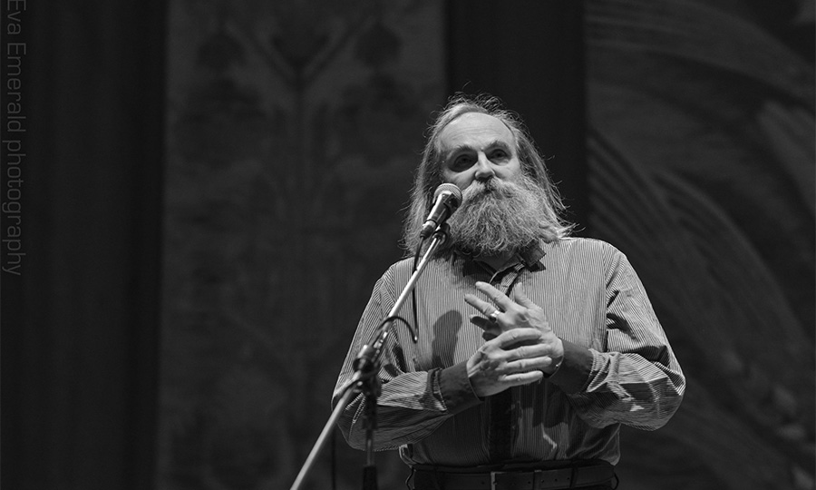 Новини Вінниці / У Вінниці найшвидший піаніст світу Любомир Мельник дав перше інтерв’ю у гастрольному турі саме NaПарижі 