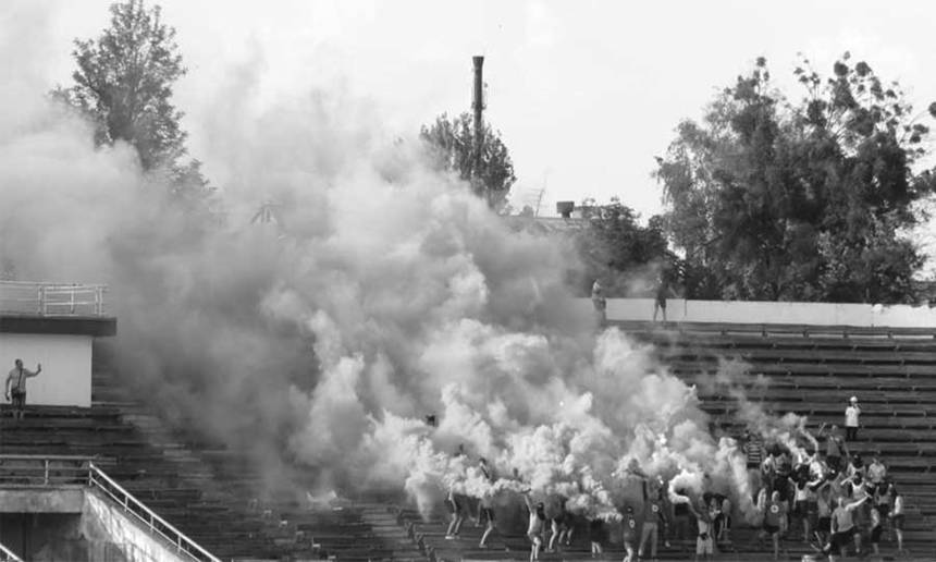 Новини Вінниці / Вінницька поліція відкрила кримінальне провадження та шукає тих, хто одягнув футболки зі свастикою