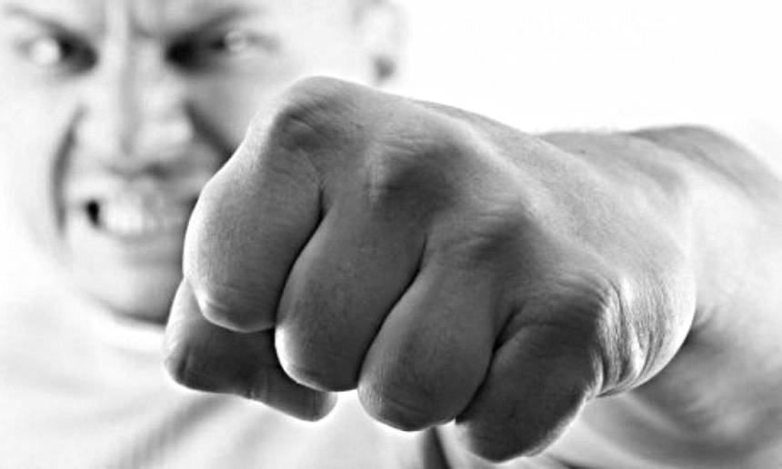 Мешканець Козятина ледь не вбив приятеля, вирішивши, що той загостювався у нього / Новости Винницы и области / Інформаційний портал На Париже Новини Вінниці / Мешканець Козятина ледь не вбив приятеля, вирішивши, що той загостювався у нього