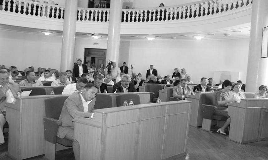 Новини Вінниці / Вінницькі депутати виділили 5 мільйонів гривень на села Калинівського району, які постраждали через вибухи