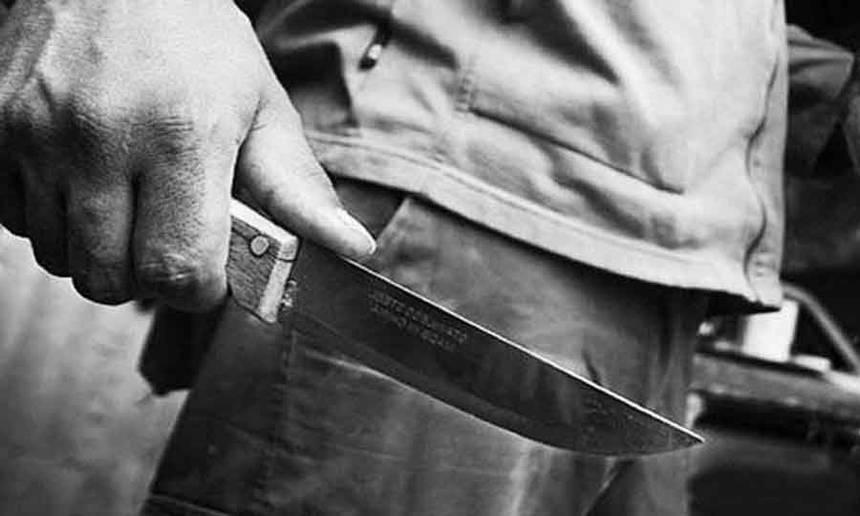 Новини Вінниці / Любовний трикутник: на Вінниччині закоханий молодик ледь не зарізав свого суперника