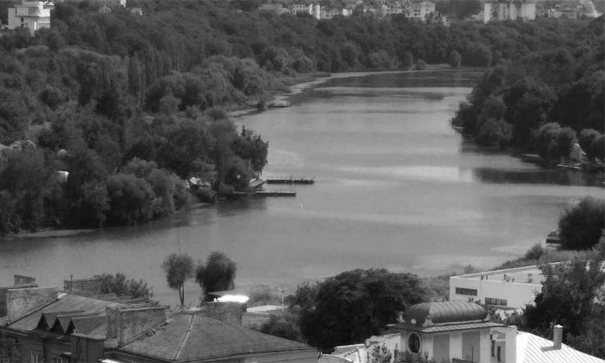 Новини Вінниці / У мерії Вінниці відповіли на петицію про очищення Південного Бугу хлорелою