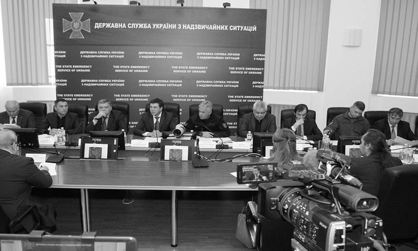 На арсеналі у Калинівці очищено 86% технічної території від залишків боєприпасів, що не розірвалися після минулорічних вибухів / Новости Винницы и области / Інформаційний портал На Париже Новини Вінниці / На арсеналі у Калинівці очищено 86% технічної території від залишків боєприпасів, що не розірвалися після минулорічних вибухів