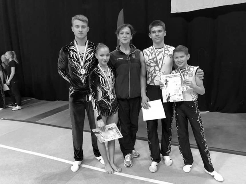 Вінницькі акробати з міжнародного турніру, який проходив у Німеччині, привезли два «золота» / Новости Винницы и области / Інформаційний портал На Париже Новини Вінниці / Вінницькі акробати з міжнародного турніру, який проходив у Німеччині, привезли два «золота»