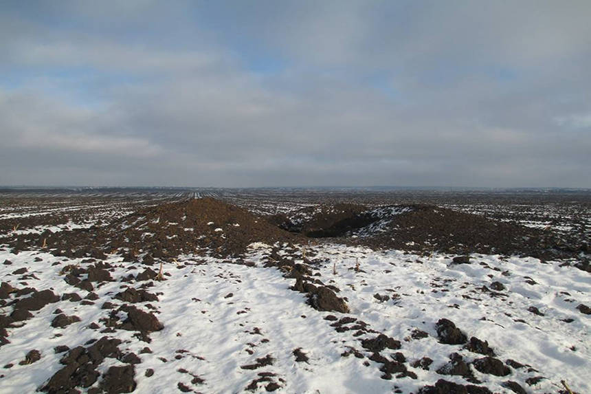 Новини Вінниці / На Вінниччині невідомі пошкодили ще один курган (ФОТО)