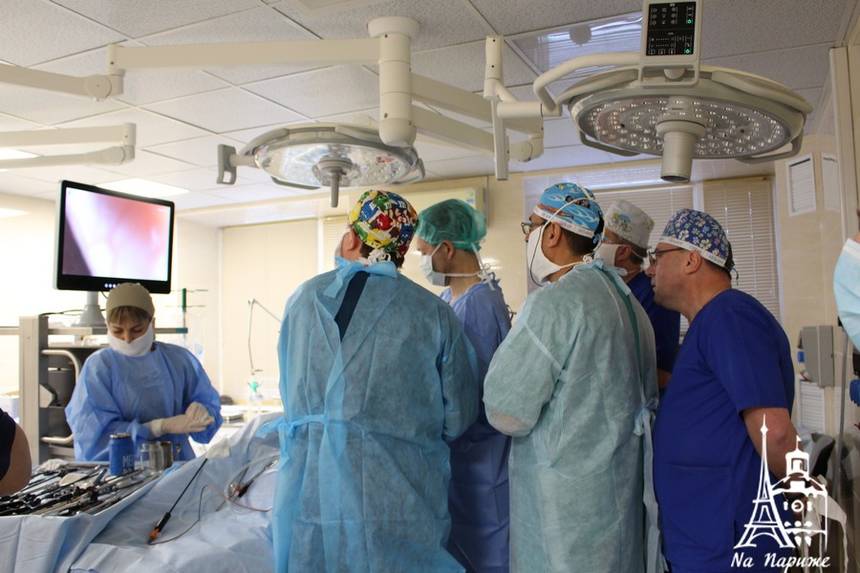 Новини Вінниці / Урологи вінницького онкоцентру переймали досвід з проведення лапароскопічних операцій