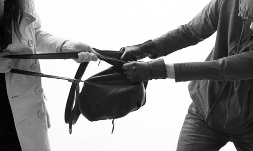 Новини Вінниці / Молода подолянка заявила, що її пограбував рідний брат